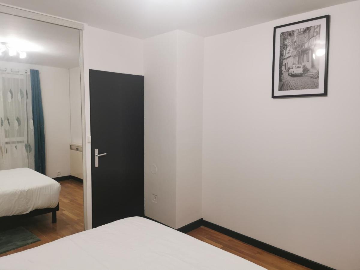 Appartement Meubles A Villeurbanne Lyon Luaran gambar