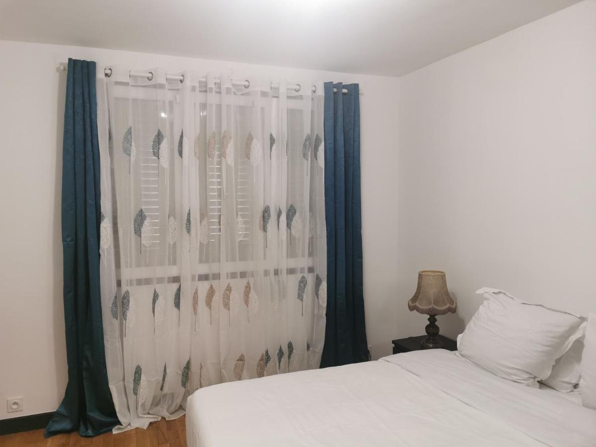 Appartement Meubles A Villeurbanne Lyon Luaran gambar