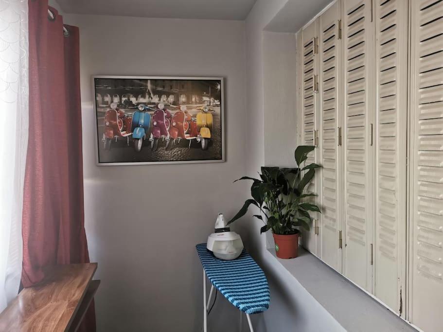 Appartement Meubles A Villeurbanne Lyon Luaran gambar