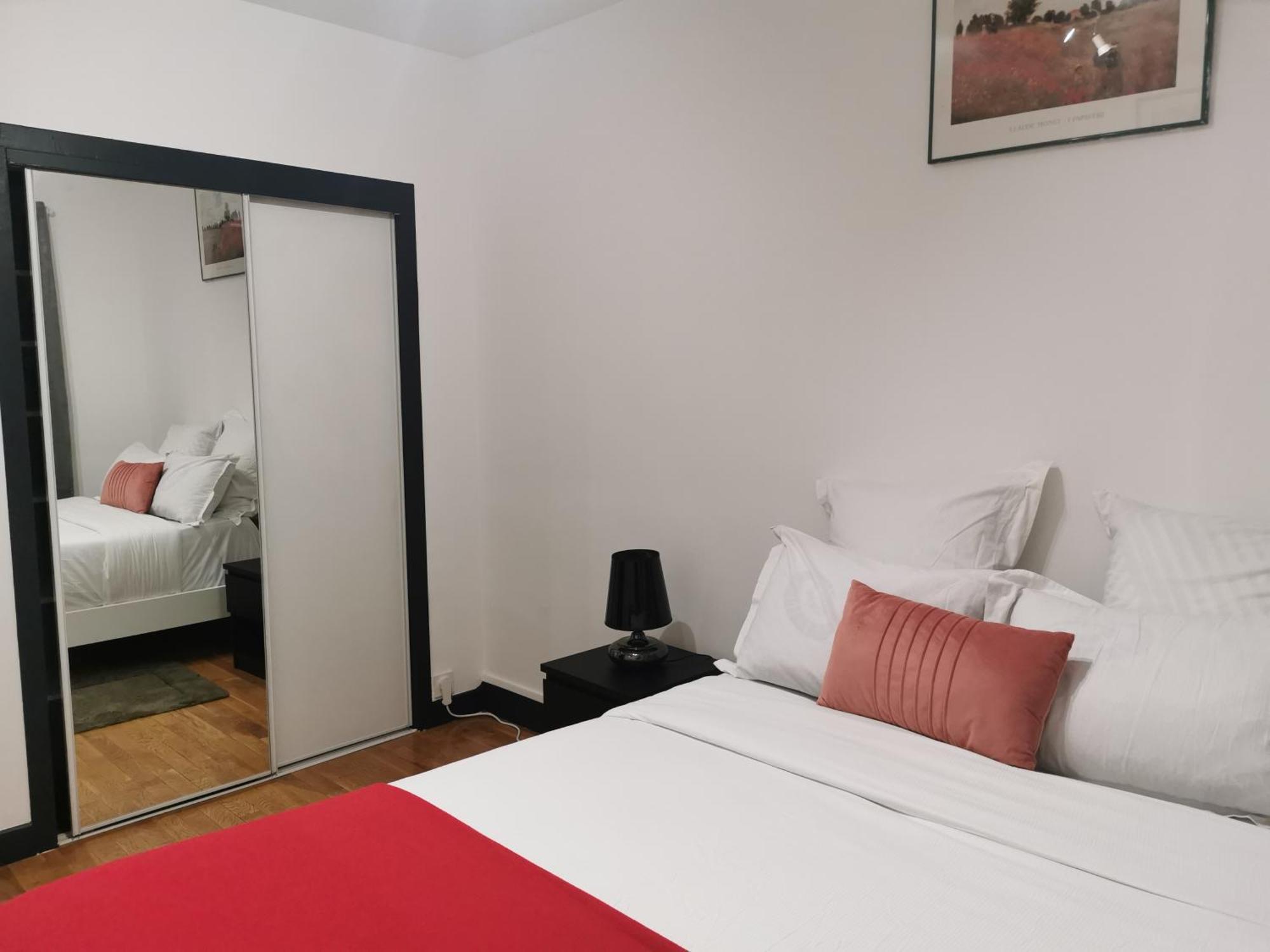 Appartement Meubles A Villeurbanne Lyon Luaran gambar
