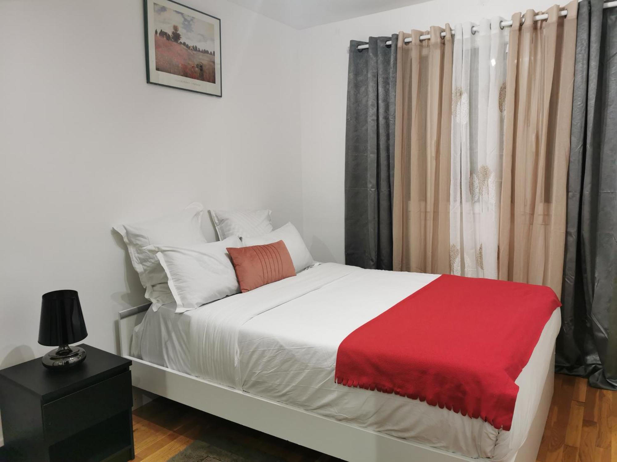 Appartement Meubles A Villeurbanne Lyon Luaran gambar